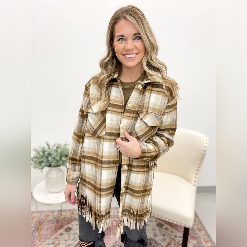 DAVI & DANI Tan and White Plaid Western Shacket Jacket With Fringe